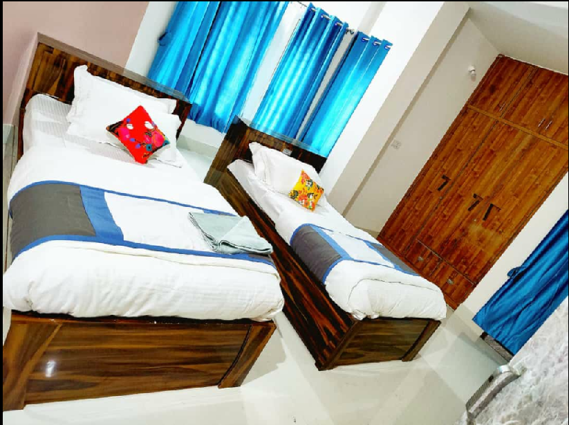 Mahalaxmi Home Stay | Deluxe Room With Share Bathroom